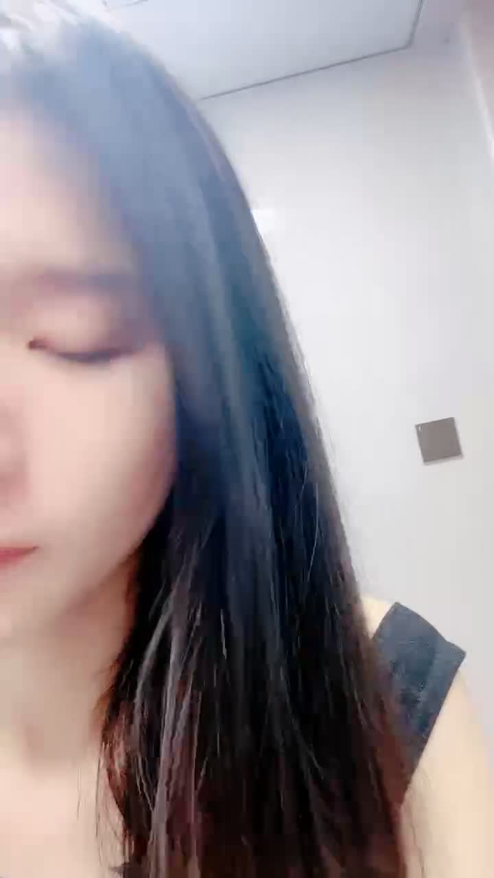  (8)
