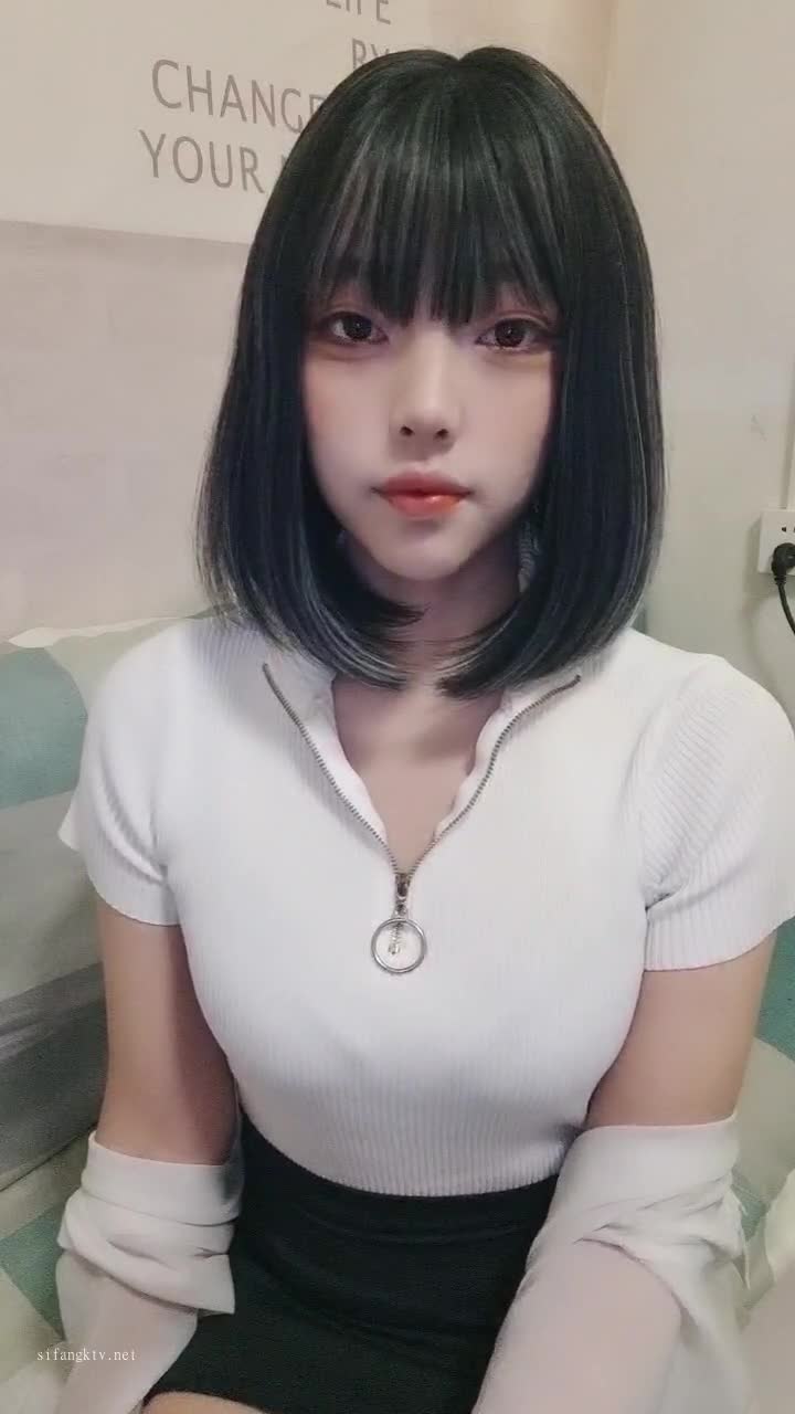  (11)