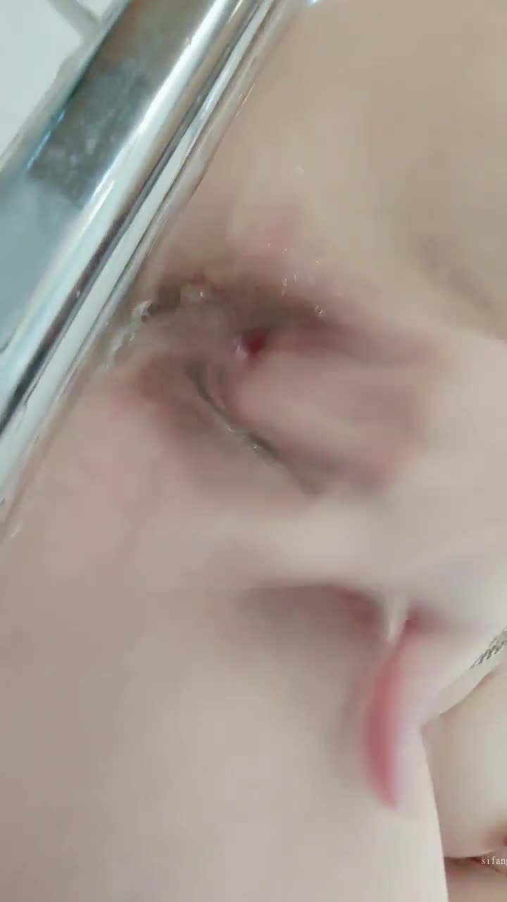  (9)
