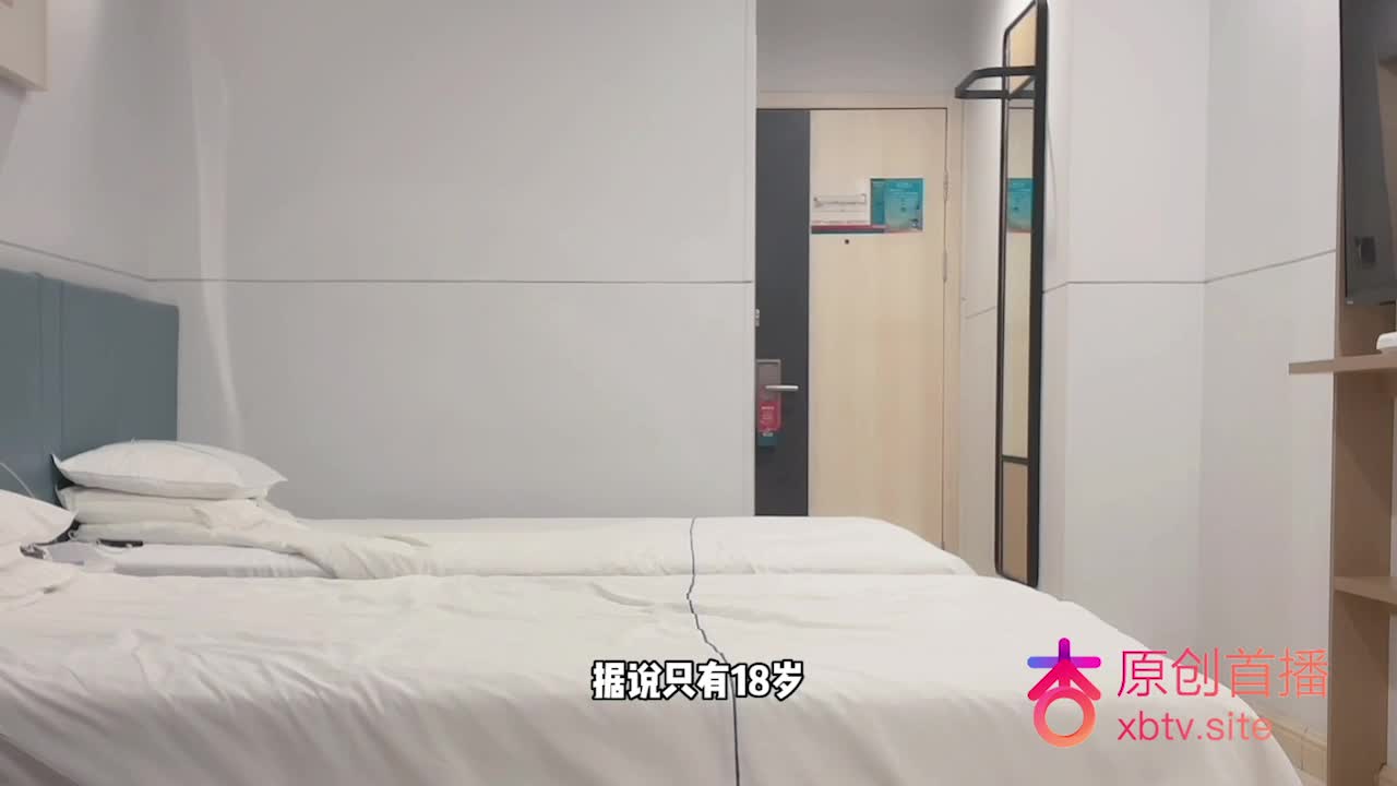2清纯白虎学妹