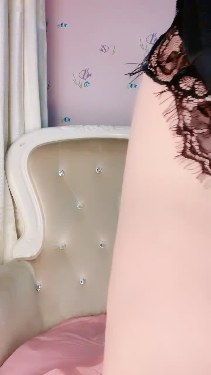  (11)