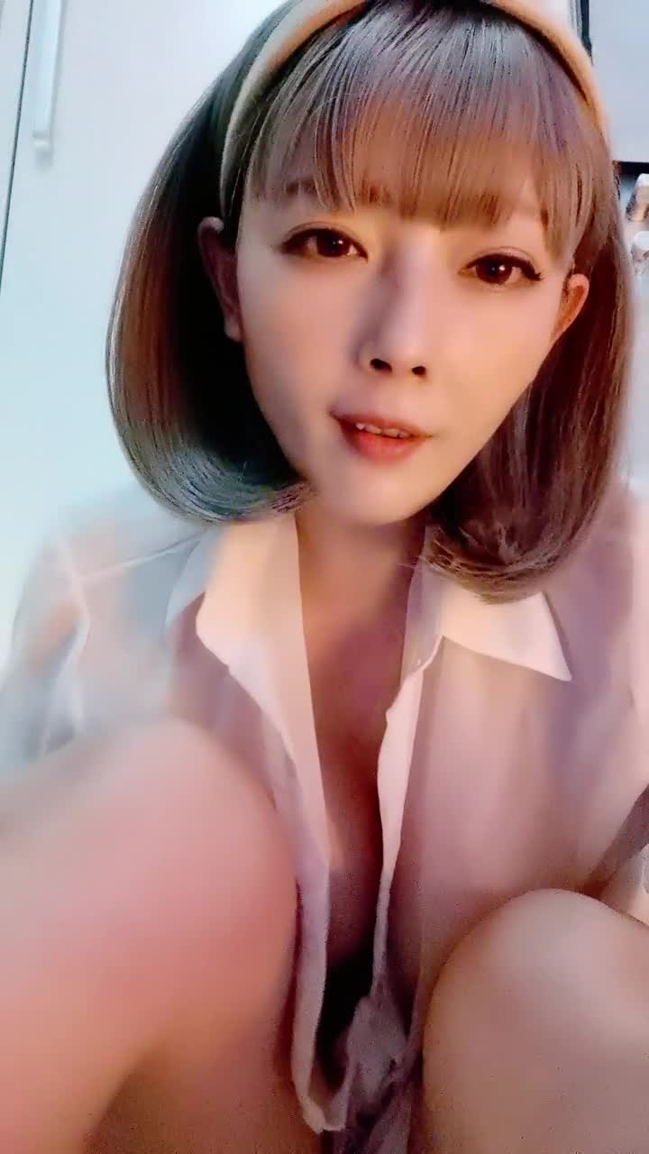  (6)