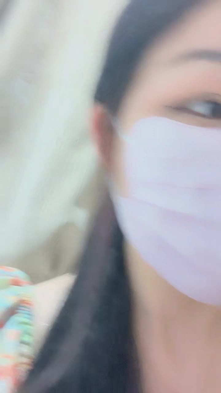  (4)