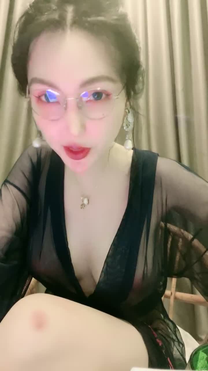  (19)