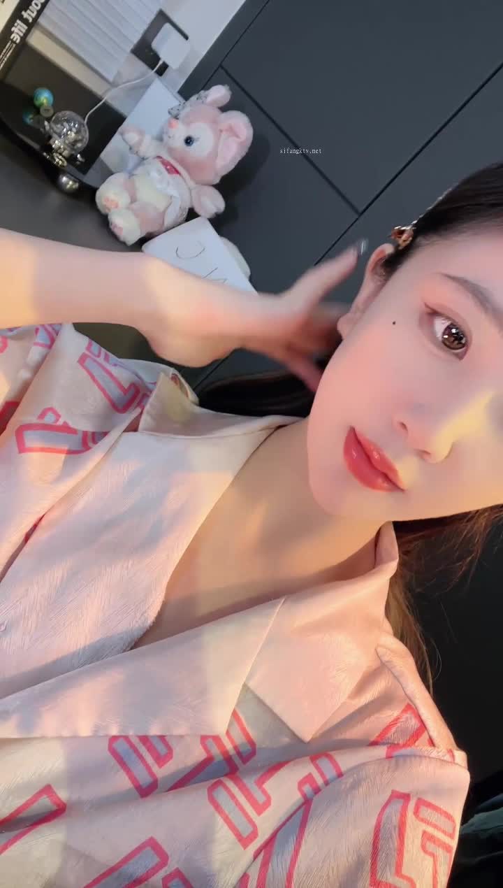  (18)