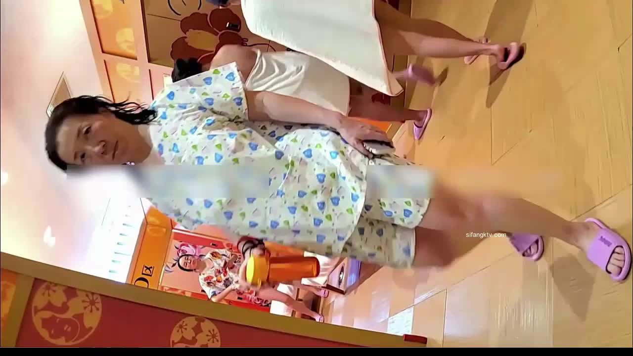  (1)