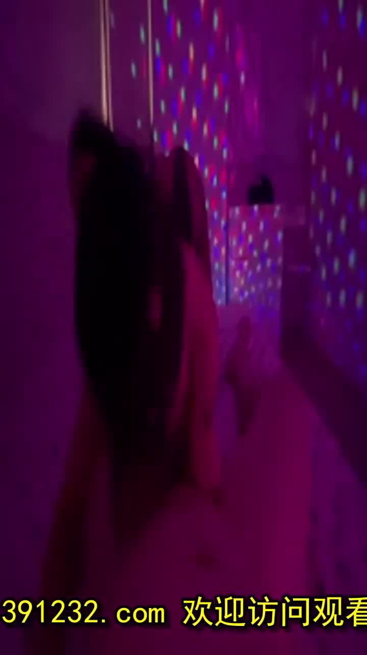  (12)