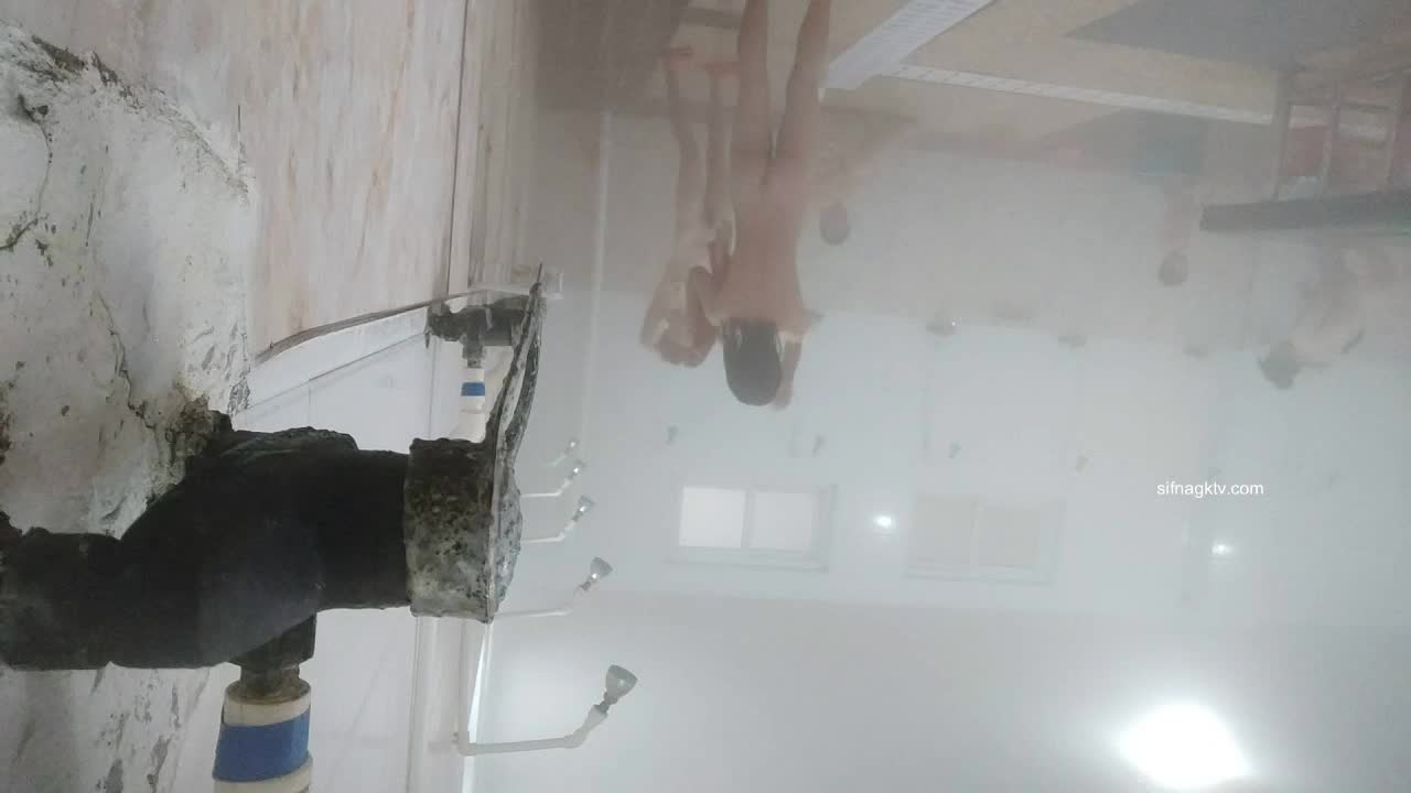 1 (18)