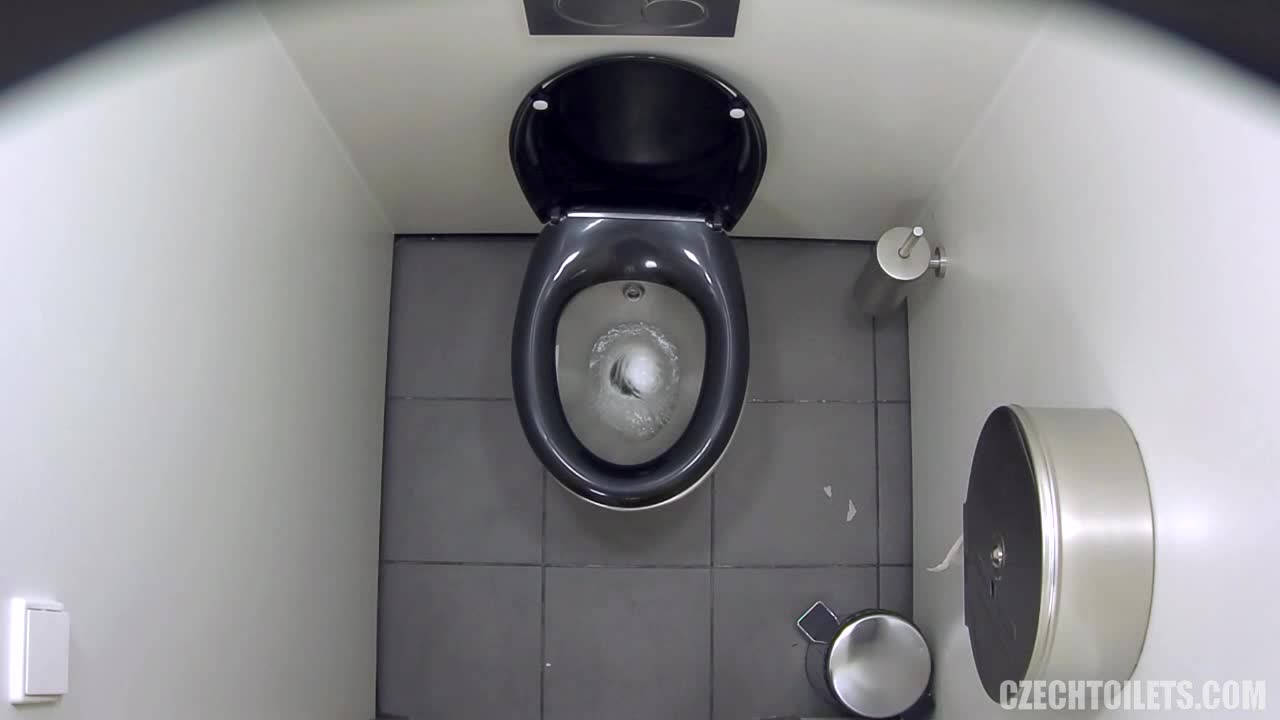 2048.cc@czech-toilets-45-1280x720-2000kbps