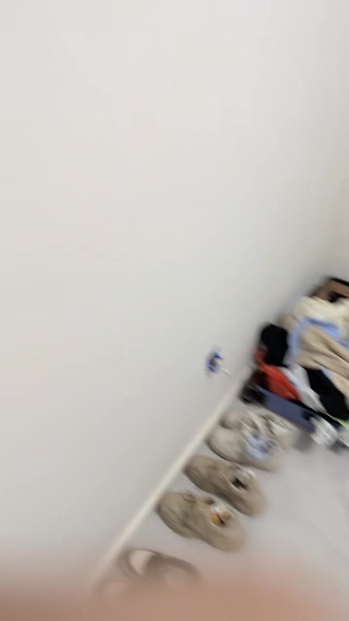  (6)