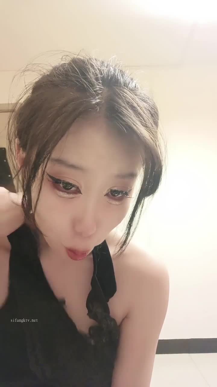  (43)