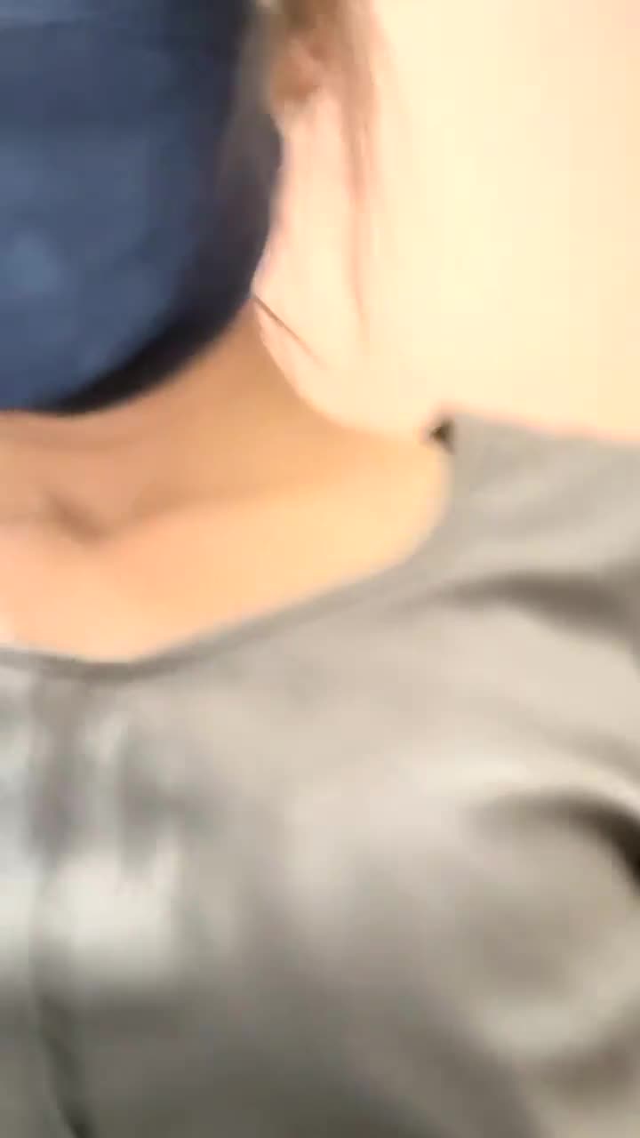  (9)