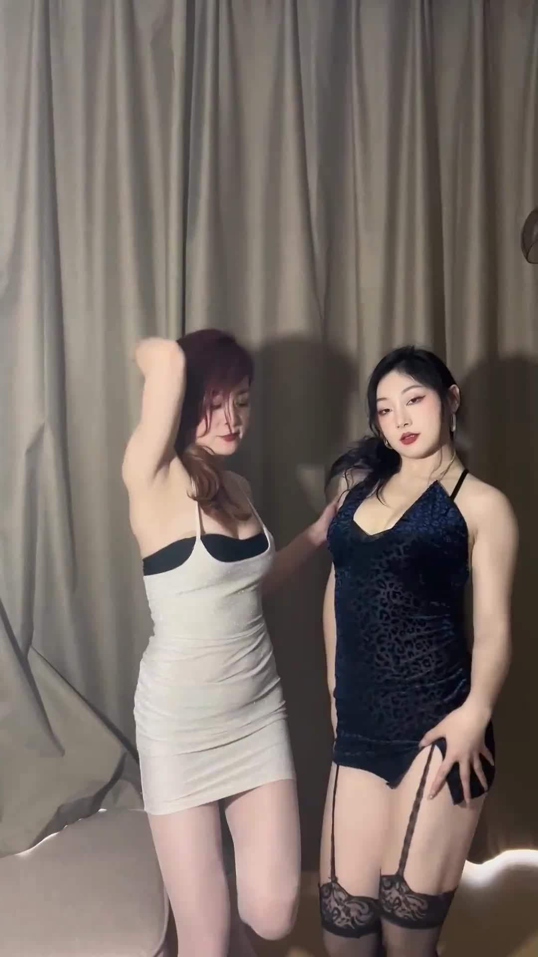 (6)