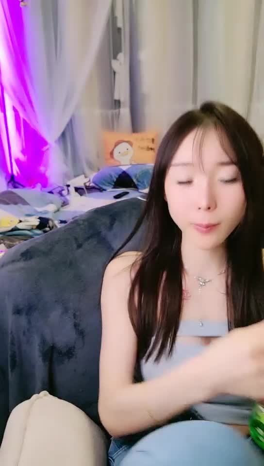  (13)