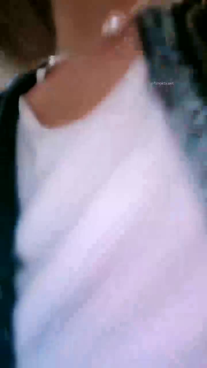  (4)