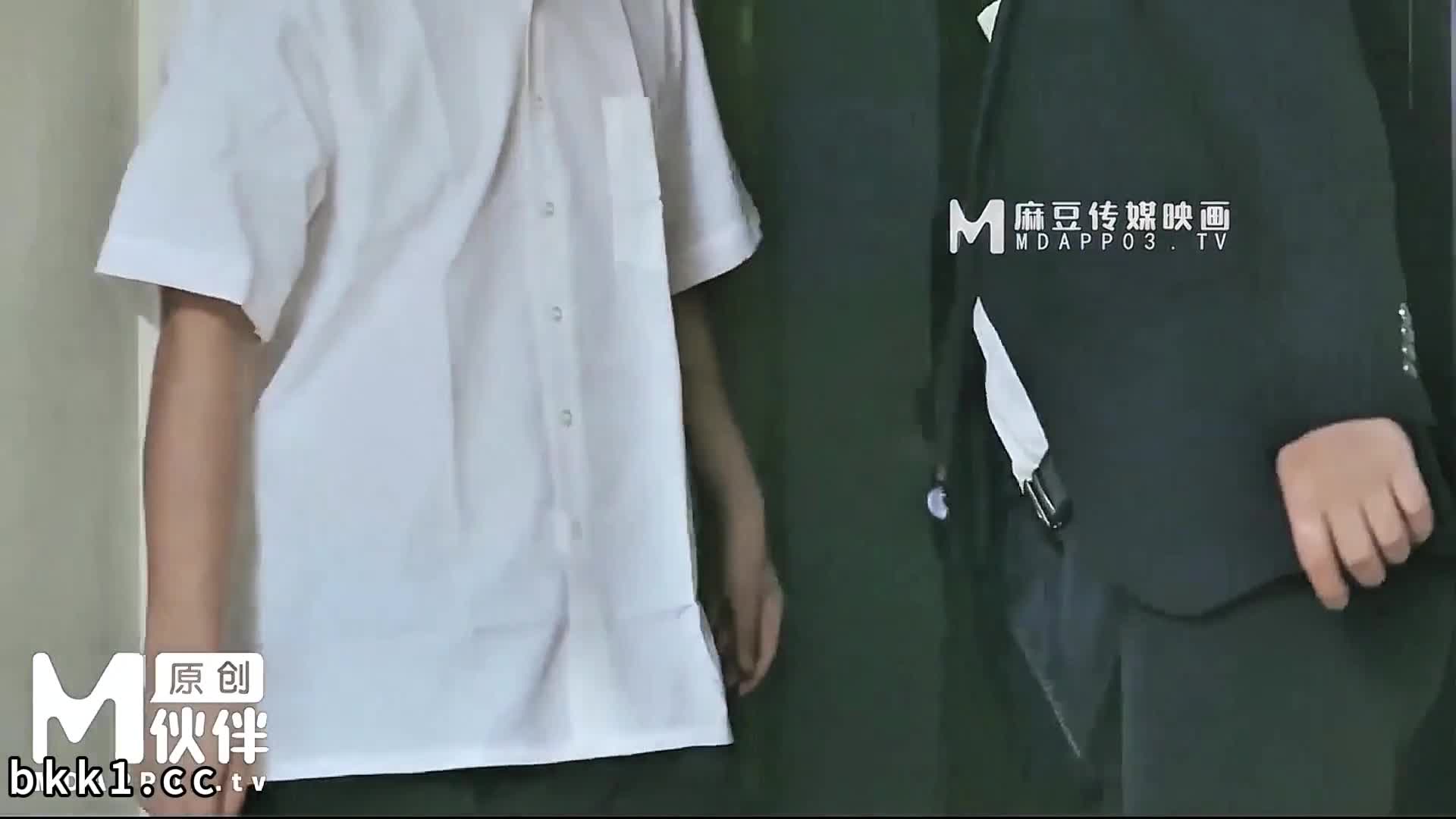 www.98T.la@精品国产AV【麻豆出品X涩会传媒SH-011】刘素娅【出轨的少妇・丈夫床上草草了愿把菊花他人操】高清1080P原版首发【SH-011】