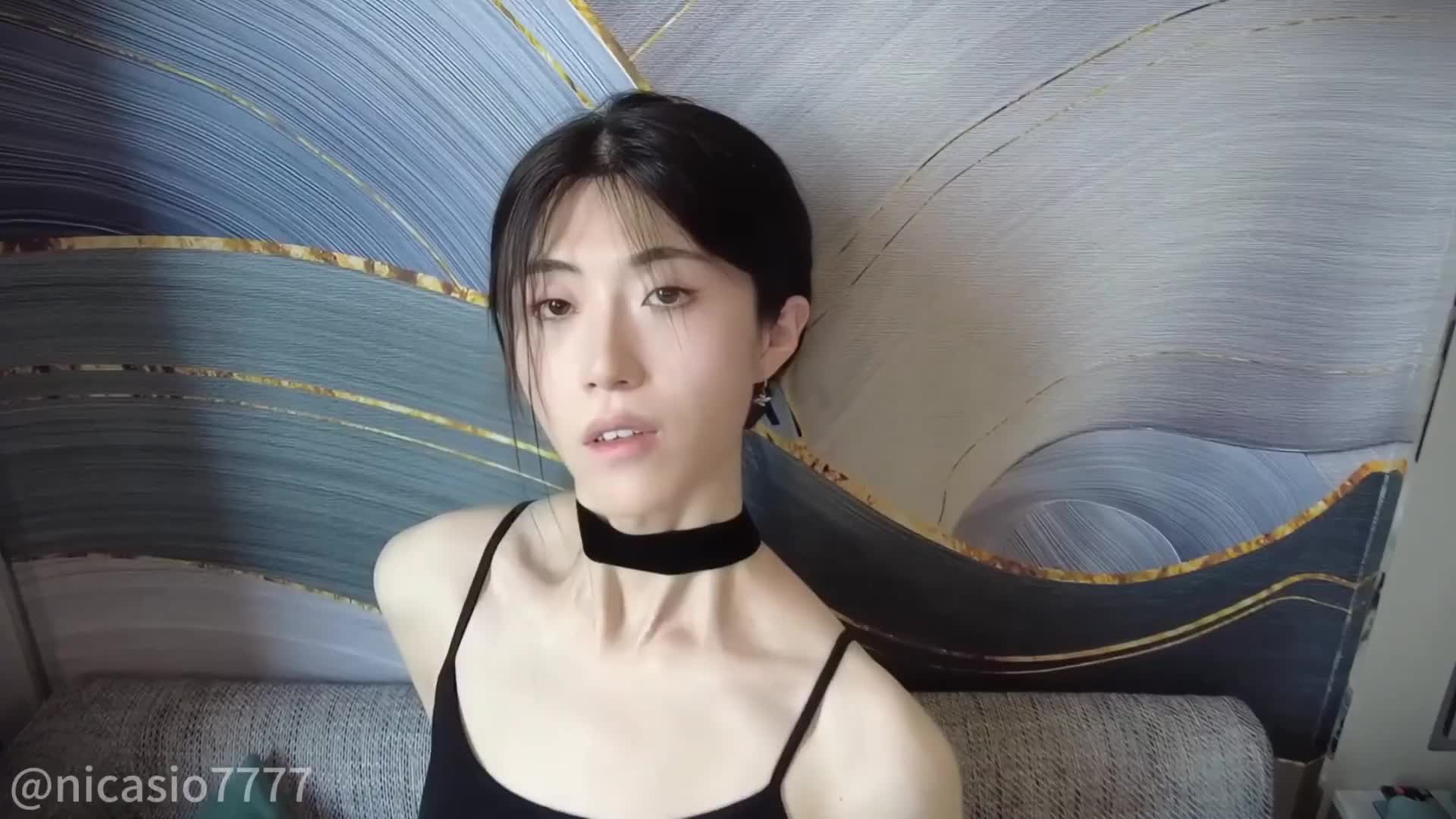1 (34)
