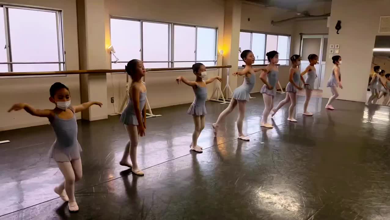 03175