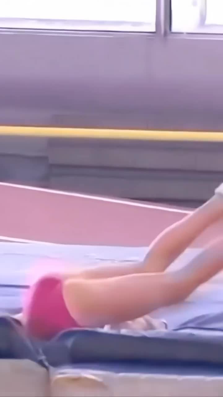 01877