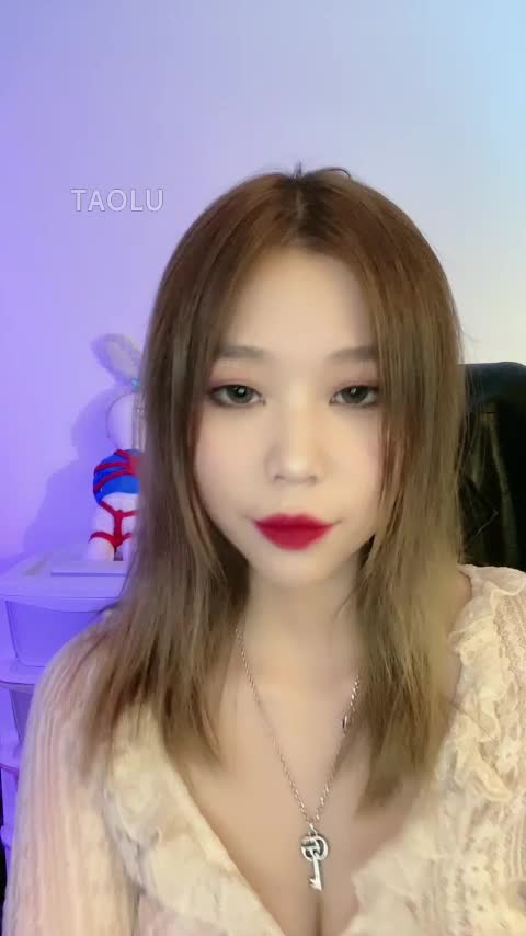 2048.hk@白眼凝视