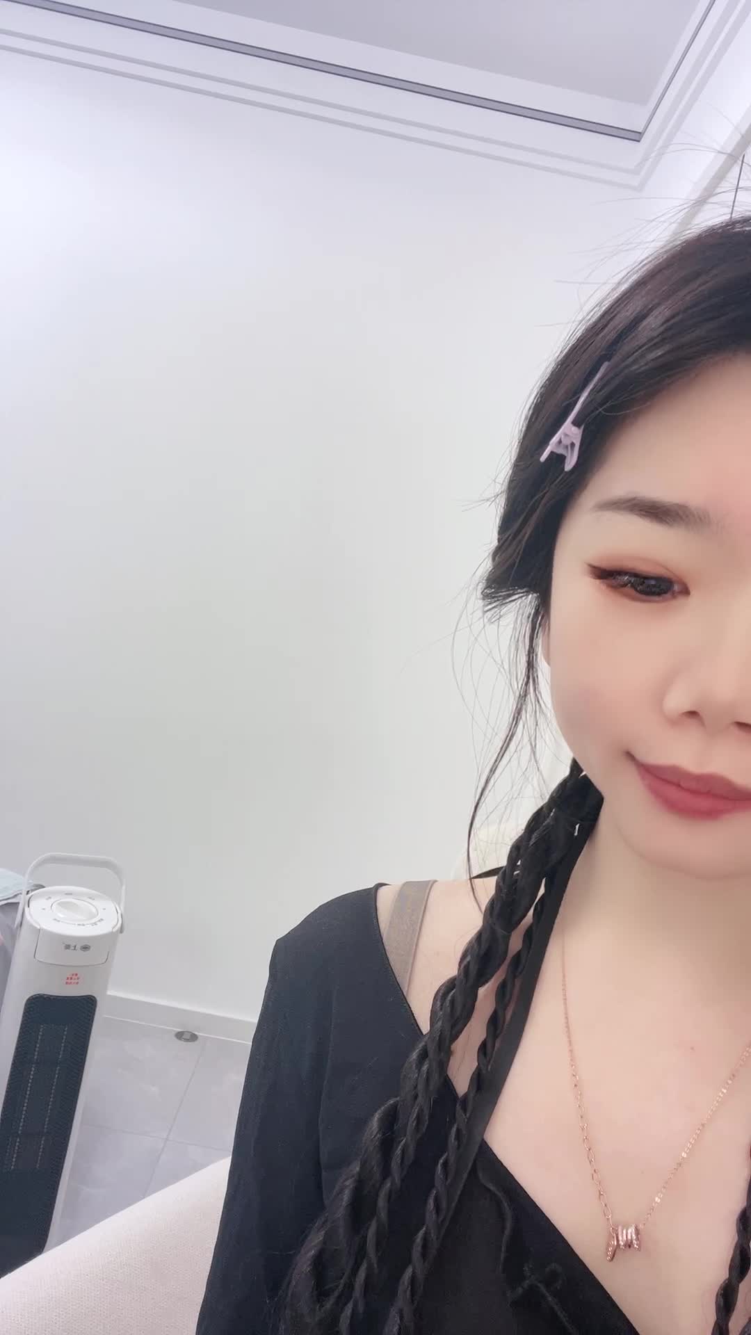2048.hk@蘿莉啰嗦4月10日--1775780133