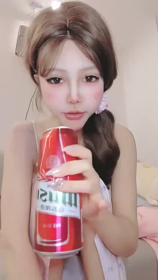 #巴纹 长得像混血的妹子下海大秀