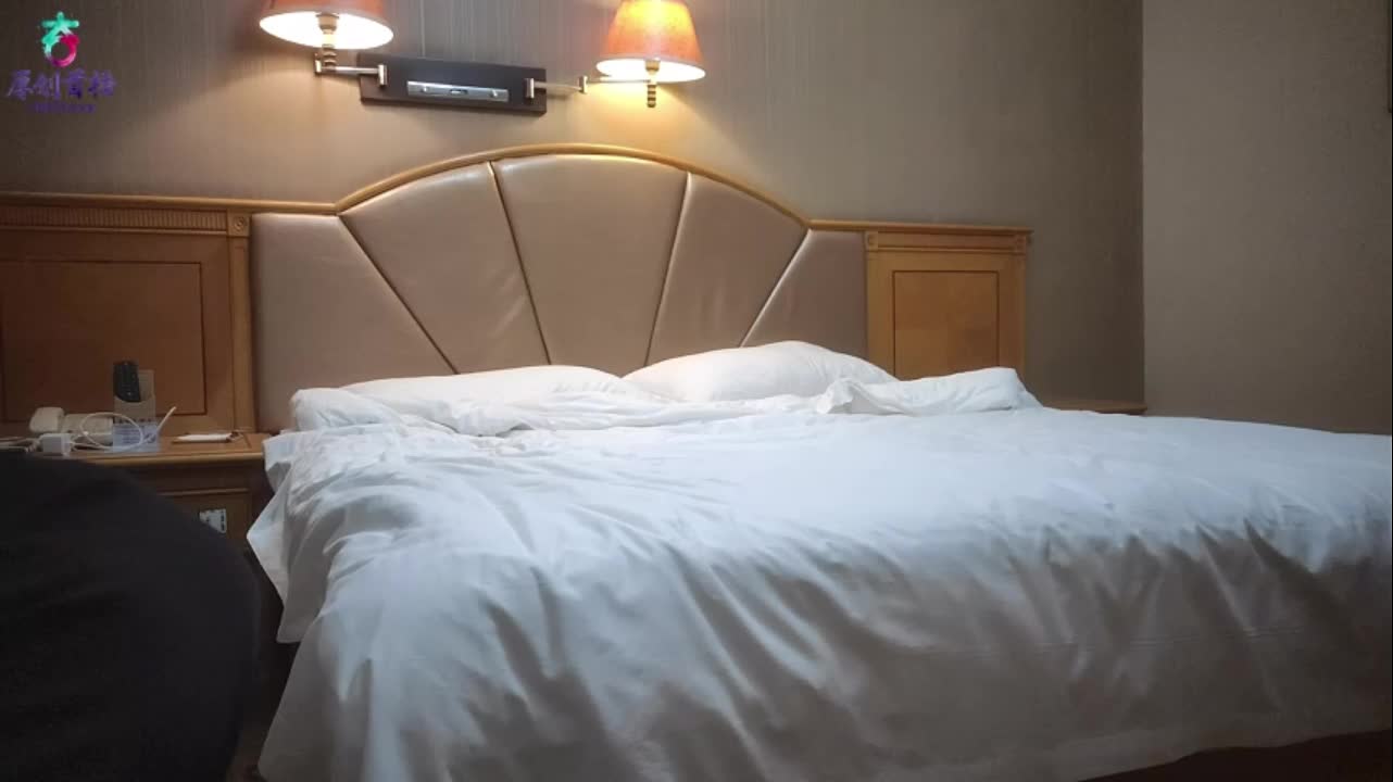 2048.vip-【精品猎艳】大陆探花 - 刚下海的的年轻漂亮妹妹 身材很棒 给我口的时候很害羞 后面干的她舒服 特别放荡