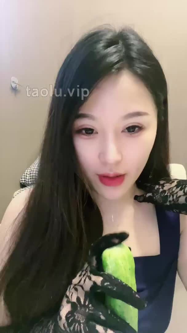 2048.hk@TL琪琪 红绿灯 黑色蕾丝手套龟责失禁