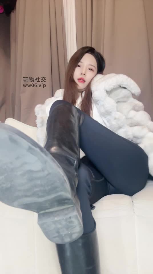 2048.hk@琪琪 红绿灯 辱母 2025-01-16