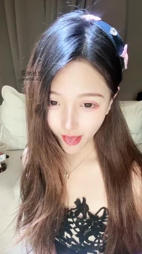 2048.hk@琪琪 红绿灯 眼神盯射 油光和手丝的摩擦 在妈妈鄙视眼神下跟着指令 手丝折磨到尿失禁 2024-12-30