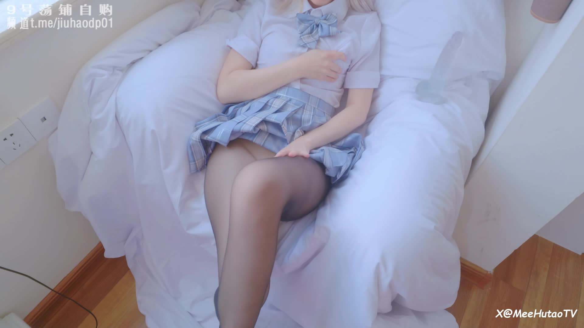 2048.vip-米胡桃 援交黑丝学妹的课后练习 只有用大鸡鸡好好自慰 才能接好客人 这么嫩的小逼 哪个客人看了不得迷糊