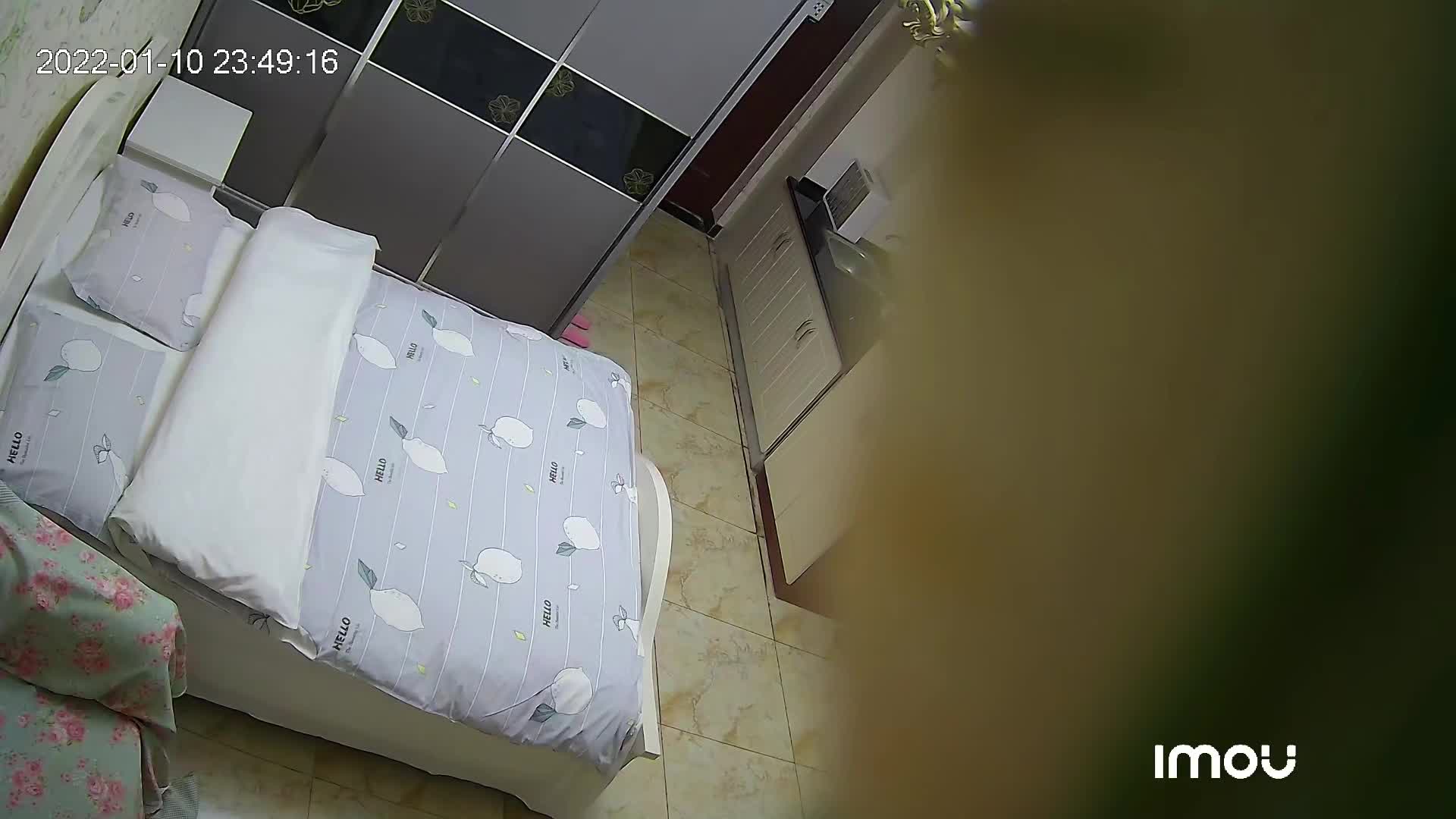 2048.vip-乐橙酒店偷拍 大学生情侣刚建立恋爱关系的女孩和男友害羞做爱